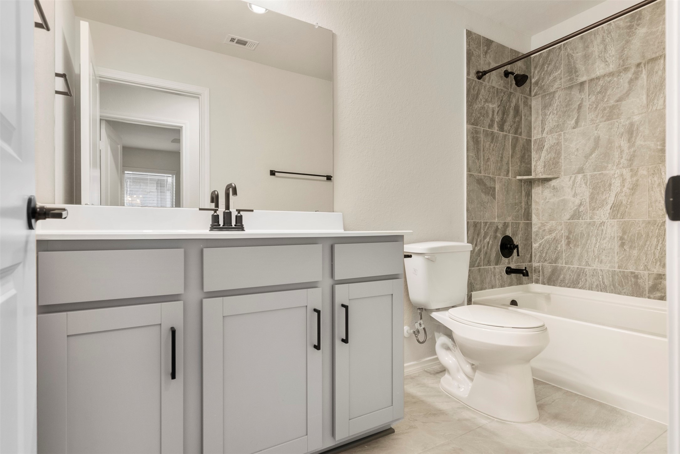 4025 Starbright Street , Houston, TX, 77018 | 18425560 | Realty Texas LLC