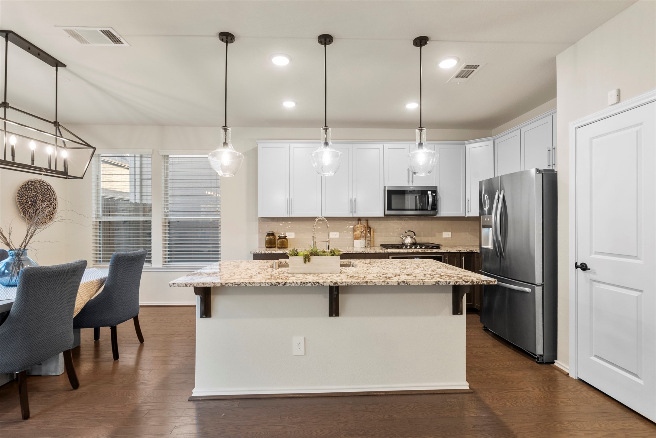 4025 Starbright Street , Houston, TX, 77018 | 18425560 | Realty Texas LLC