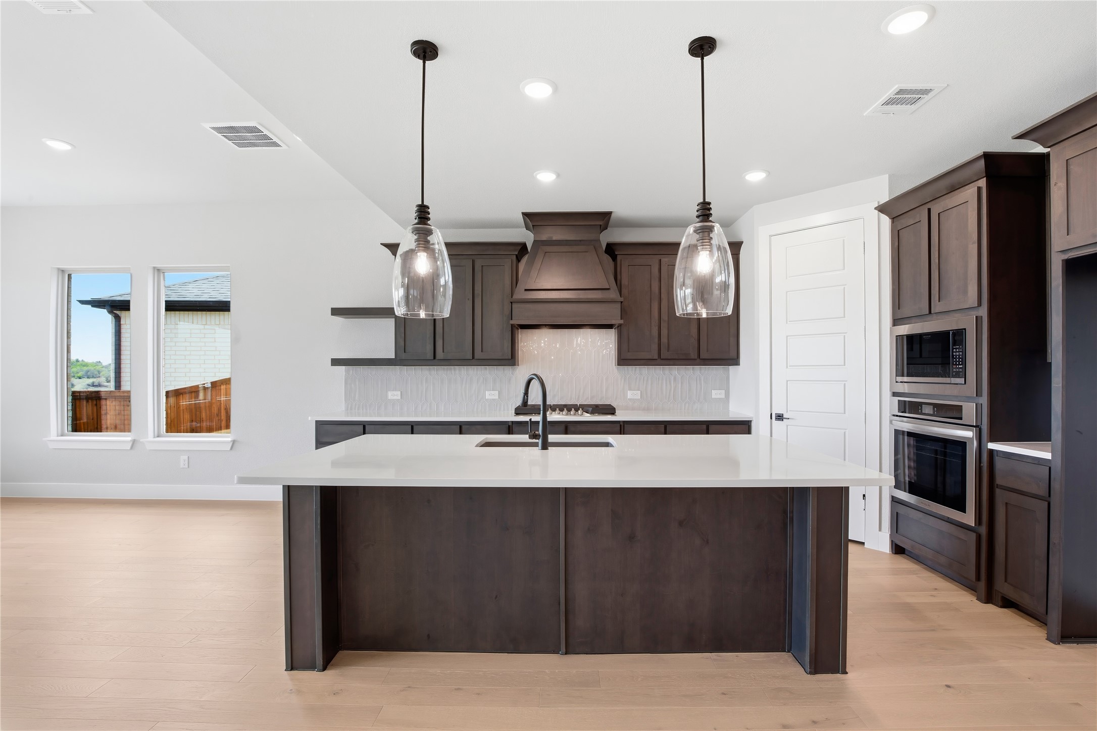 7249 Wayward Wind Drive, Fort Worth, TX, 76179 | 20960191 | Realty Texas LLC