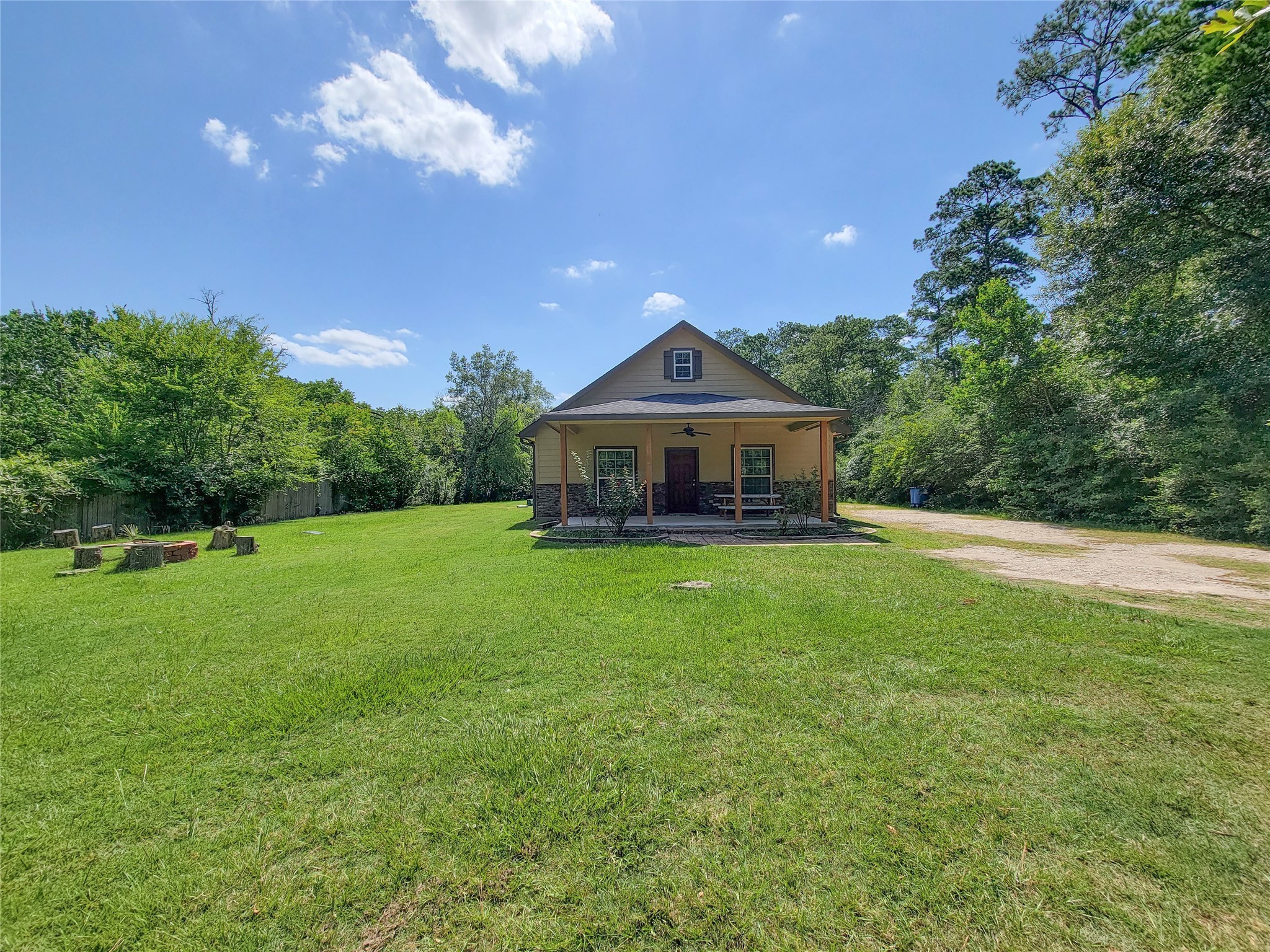 17132 Bending Oaks , Conroe, TX, 77385 | 24490019 | Realty Texas LLC