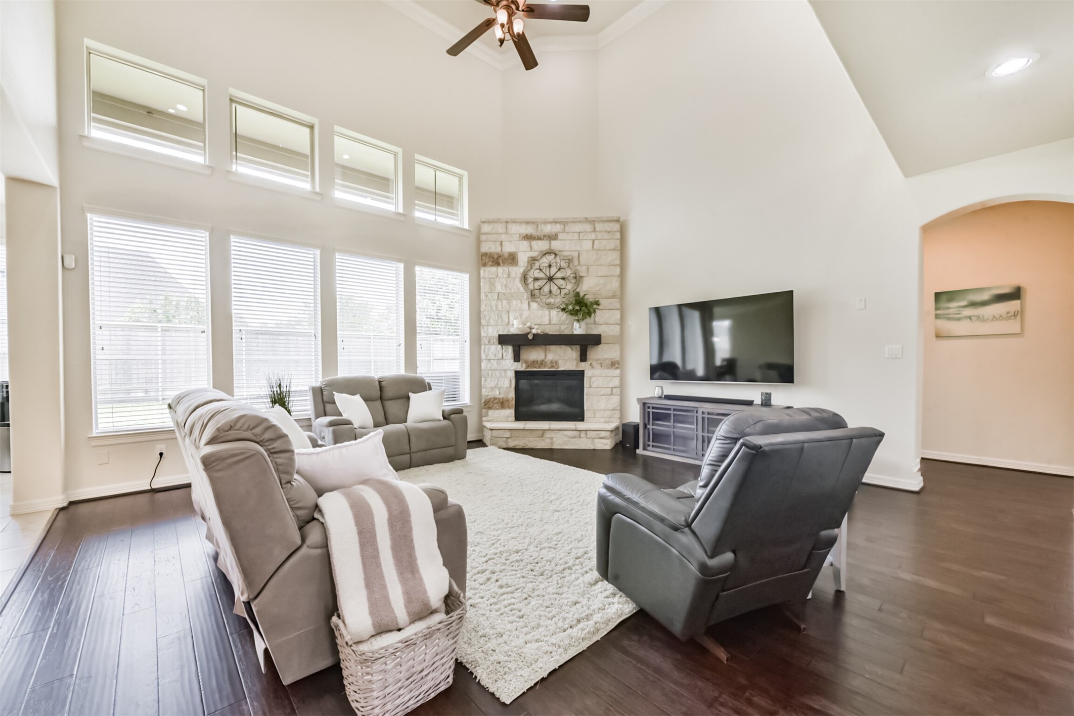 902 Longleaf Court, Friendswood, TX, 77546 | 89905158 | Realty Texas LLC