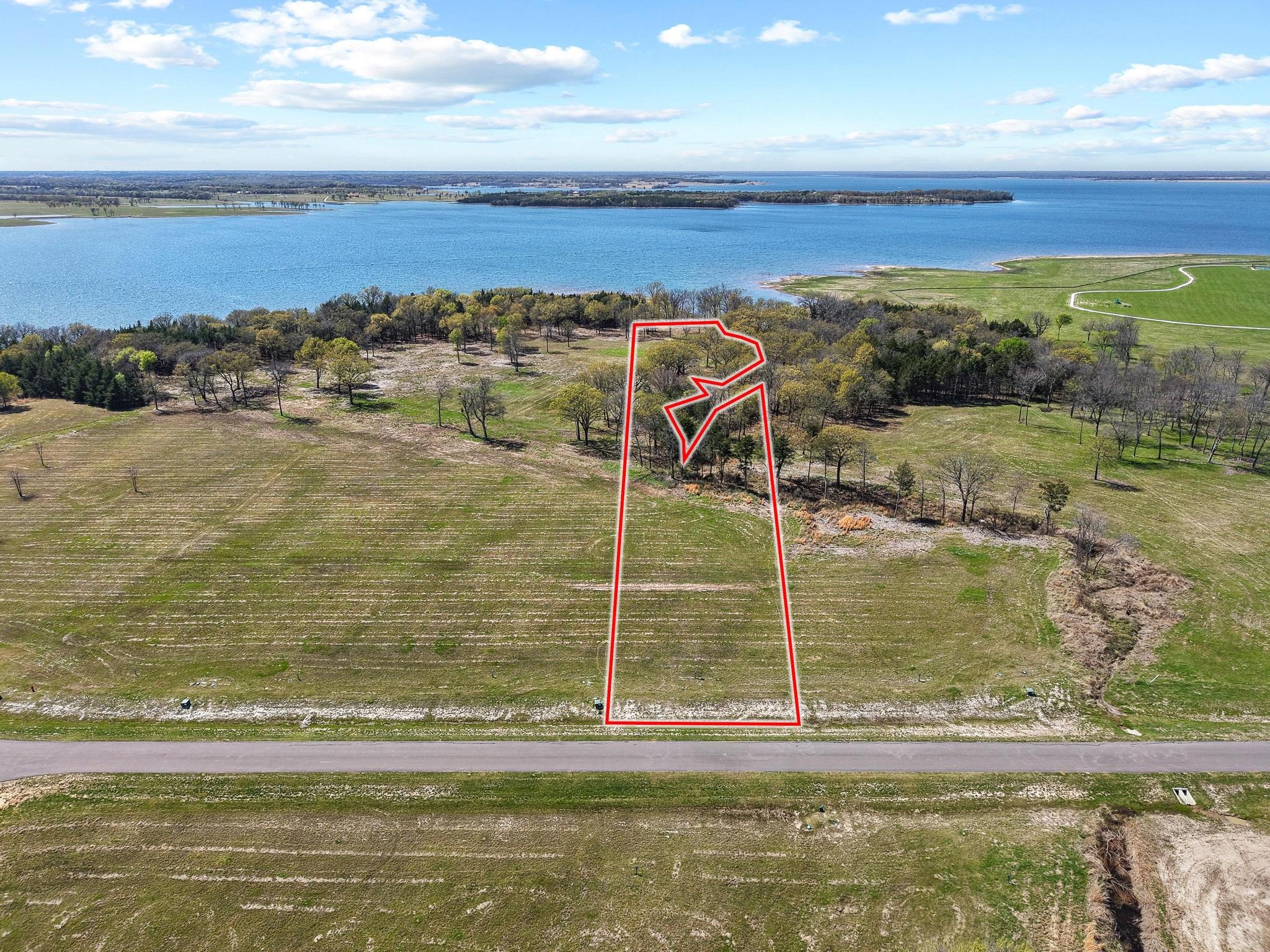 310 Lakewood Lane, Honey Grove, TX, 75446 | 20961045 | Realty Texas LLC