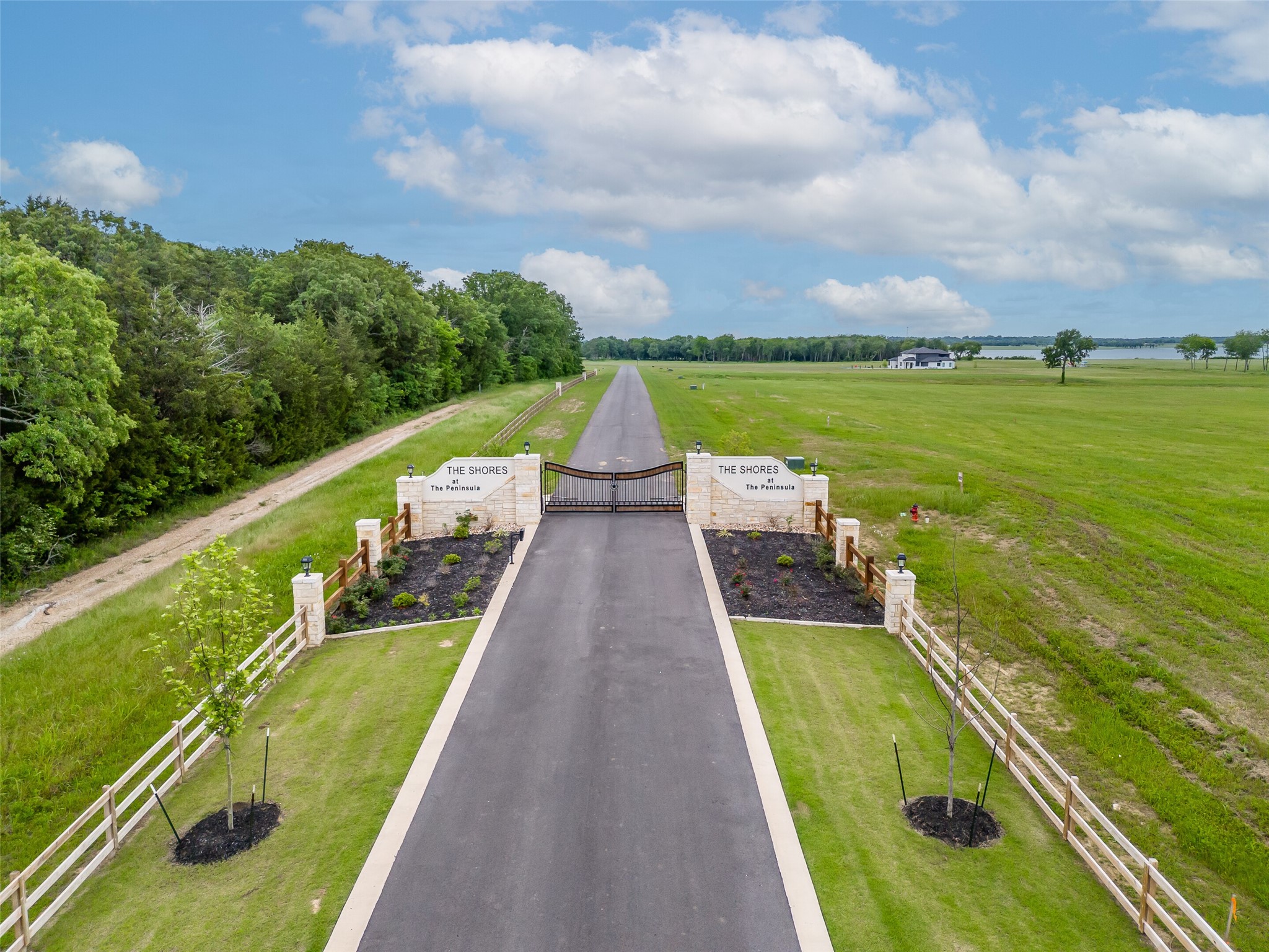 310 Lakewood Lane, Honey Grove, TX, 75446 | 20961045 | Realty Texas LLC