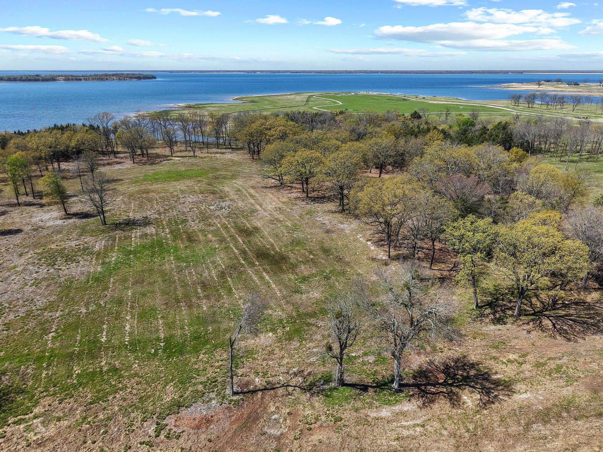 310 Lakewood Lane, Honey Grove, TX, 75446 | 20961045 | Realty Texas LLC