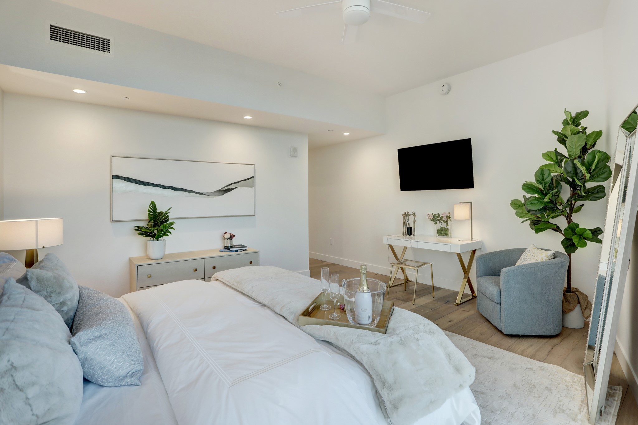 70 RAINEY ST 2606, Austin, TX, 78701 | 8784006 | Realty Texas LLC