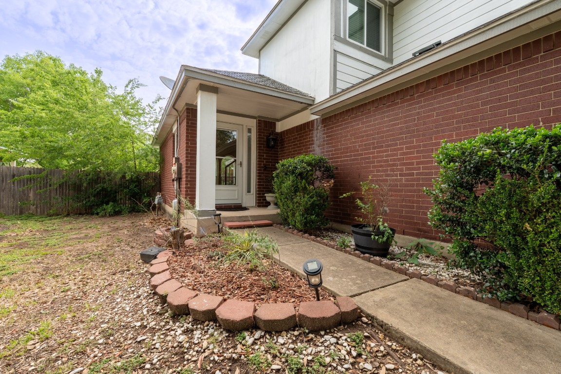 1818 W Pflugerville Parkway , Round Rock, TX, 78664 | 1736994 | Realty Texas LLC