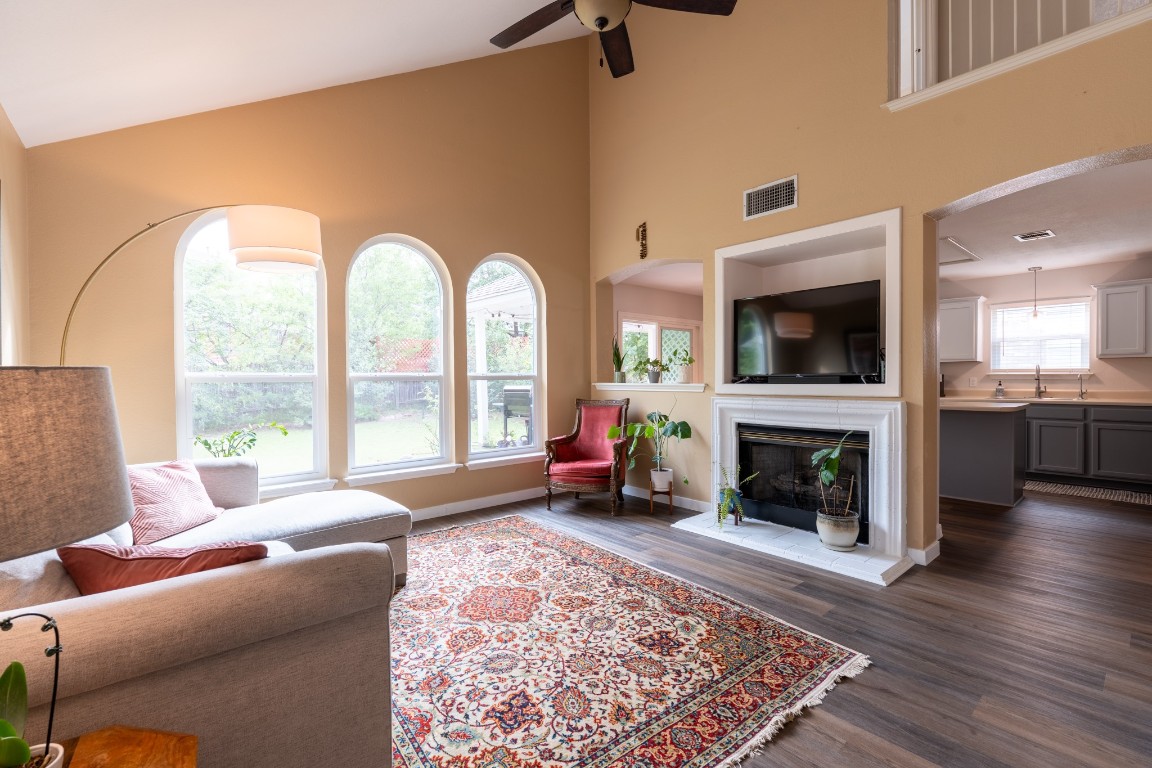 1818 W Pflugerville Parkway , Round Rock, TX, 78664 | 1736994 | Realty Texas LLC