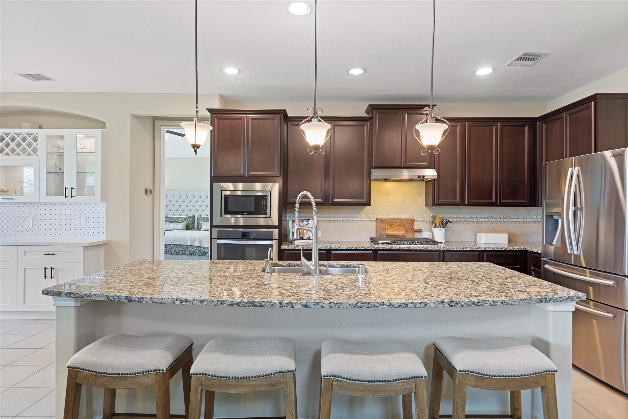 1905 Creekside Park Drive , Pearland, TX, 77089 | 73414102 | Realty Texas LLC
