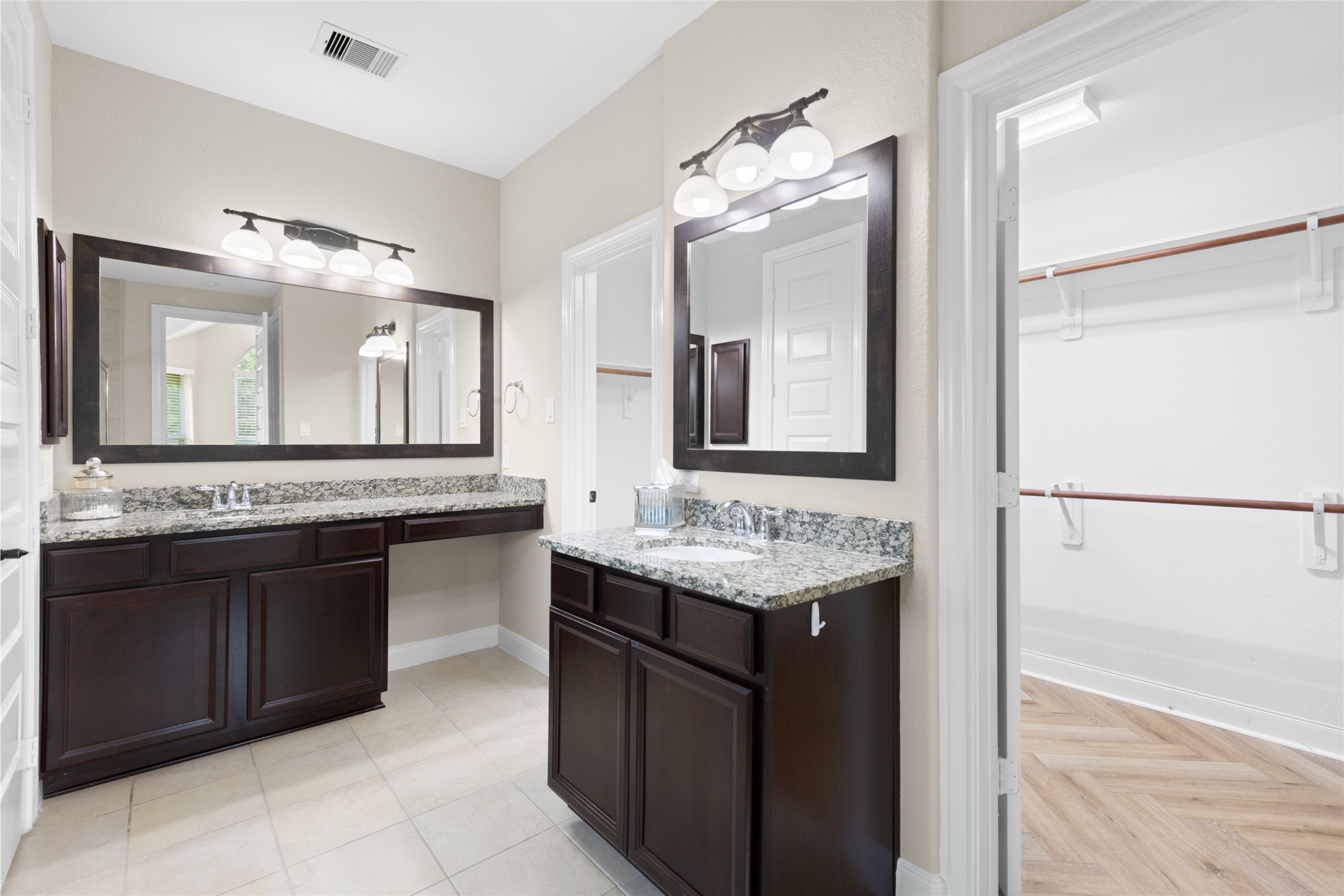 1905 Creekside Park Drive , Pearland, TX, 77089 | 73414102 | Realty Texas LLC