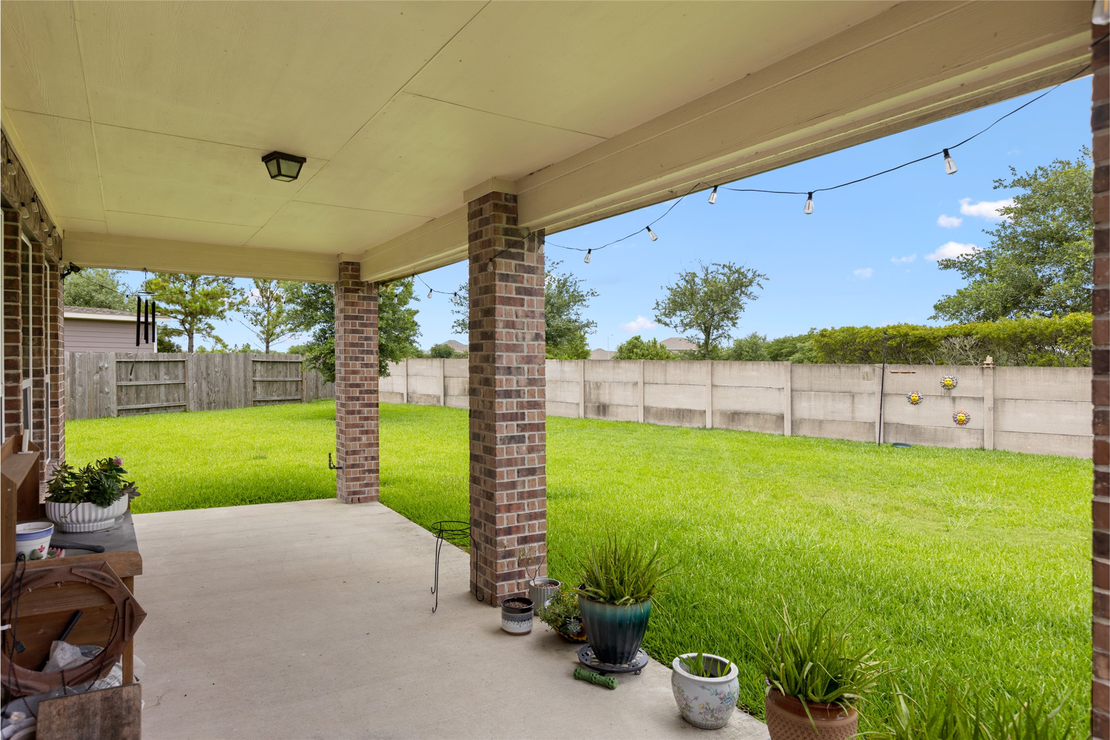 1905 Creekside Park Drive , Pearland, TX, 77089 | 73414102 | Realty Texas LLC
