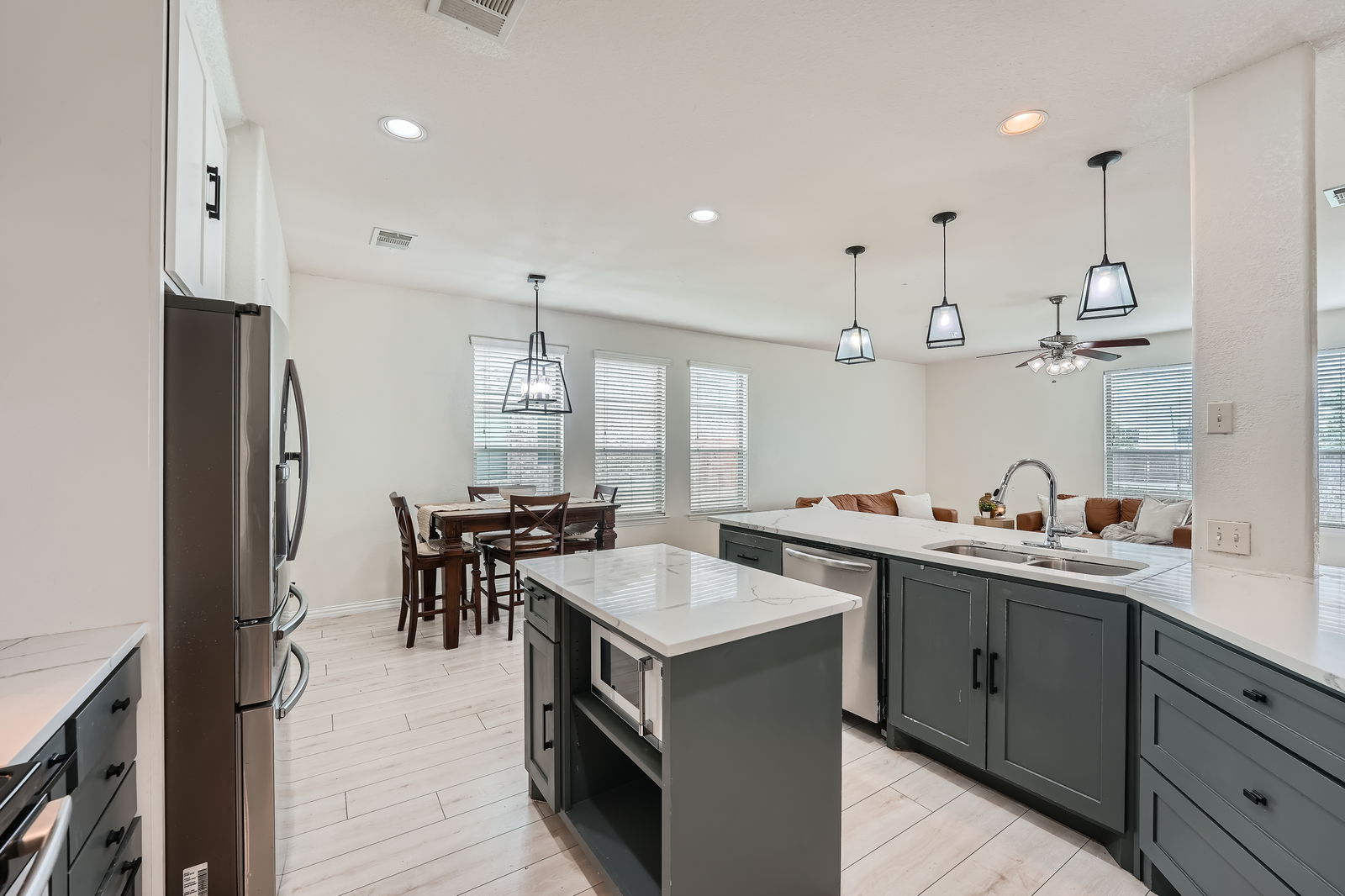 2004 S Ash CV W, Hutto, TX, 78634 | 1306242 | Realty Texas LLC