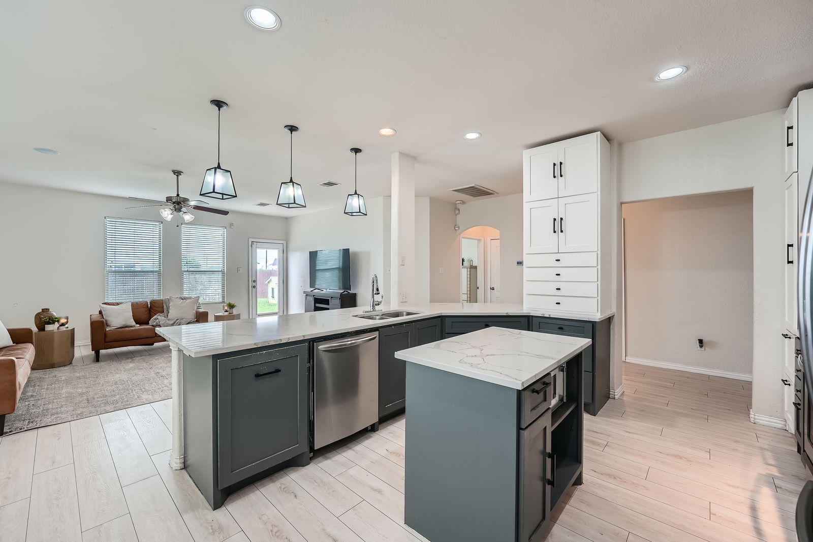 2004 S Ash CV W, Hutto, TX, 78634 | 1306242 | Realty Texas LLC