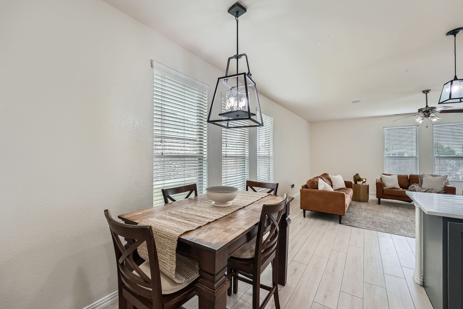 2004 S Ash CV W, Hutto, TX, 78634 | 1306242 | Realty Texas LLC