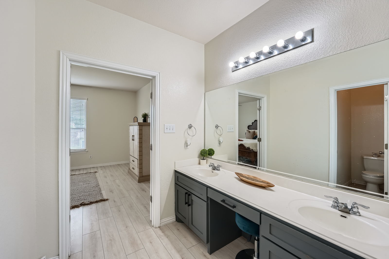 2004 S Ash CV W, Hutto, TX, 78634 | 1306242 | Realty Texas LLC