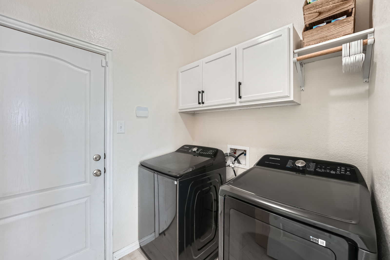 2004 S Ash CV W, Hutto, TX, 78634 | 1306242 | Realty Texas LLC