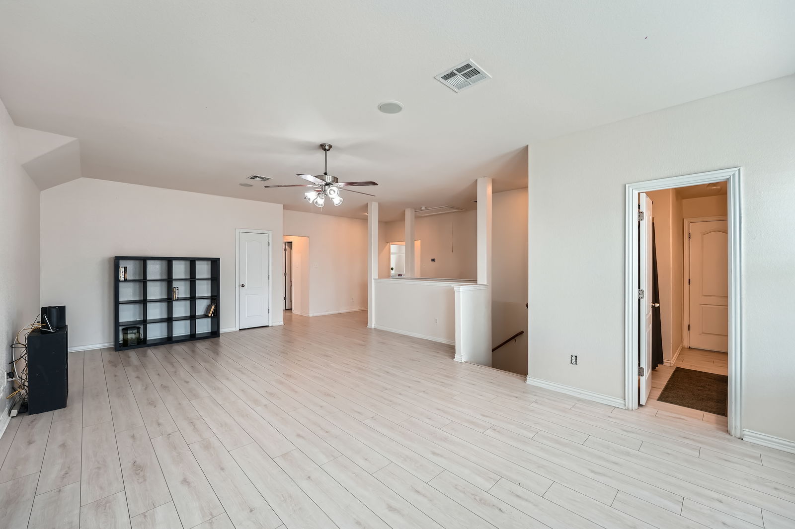 2004 S Ash CV W, Hutto, TX, 78634 | 1306242 | Realty Texas LLC