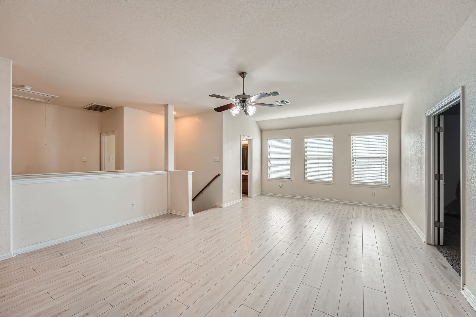 2004 S Ash CV W, Hutto, TX, 78634 | 1306242 | Realty Texas LLC
