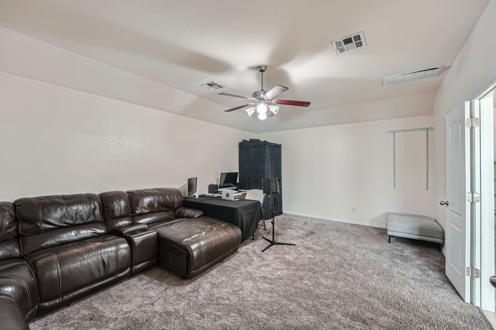 2004 S Ash CV W, Hutto, TX, 78634 | 1306242 | Realty Texas LLC
