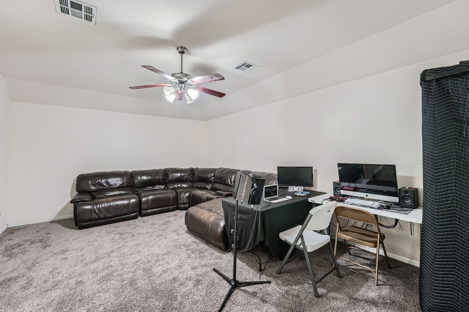 2004 S Ash CV W, Hutto, TX, 78634 | 1306242 | Realty Texas LLC