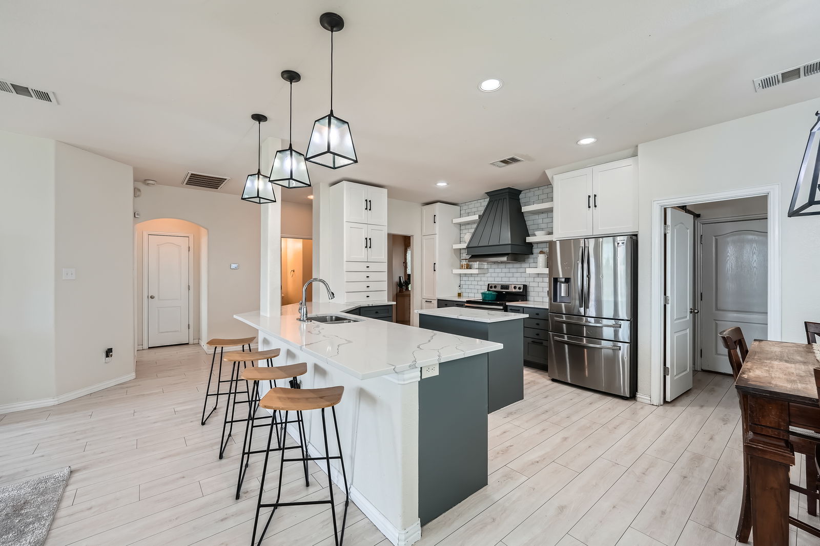 2004 S Ash CV W, Hutto, TX, 78634 | 1306242 | Realty Texas LLC