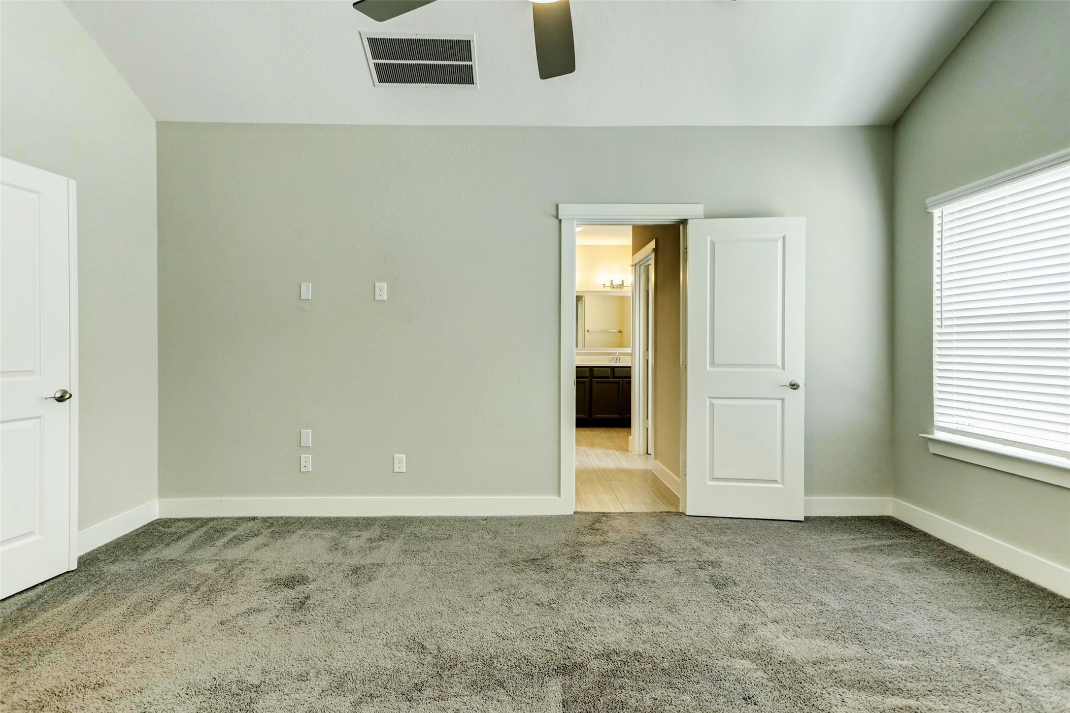 1519 Biondo Way , Houston, TX, 77008 | 54335138 | Realty Texas LLC