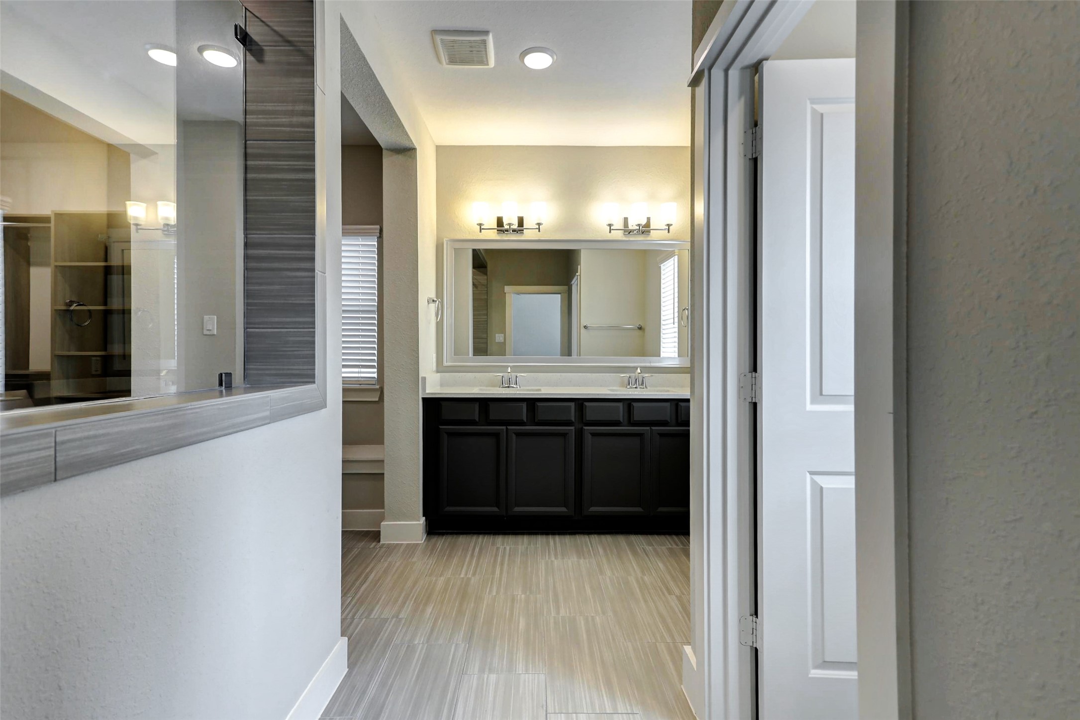 1519 Biondo Way , Houston, TX, 77008 | 54335138 | Realty Texas LLC