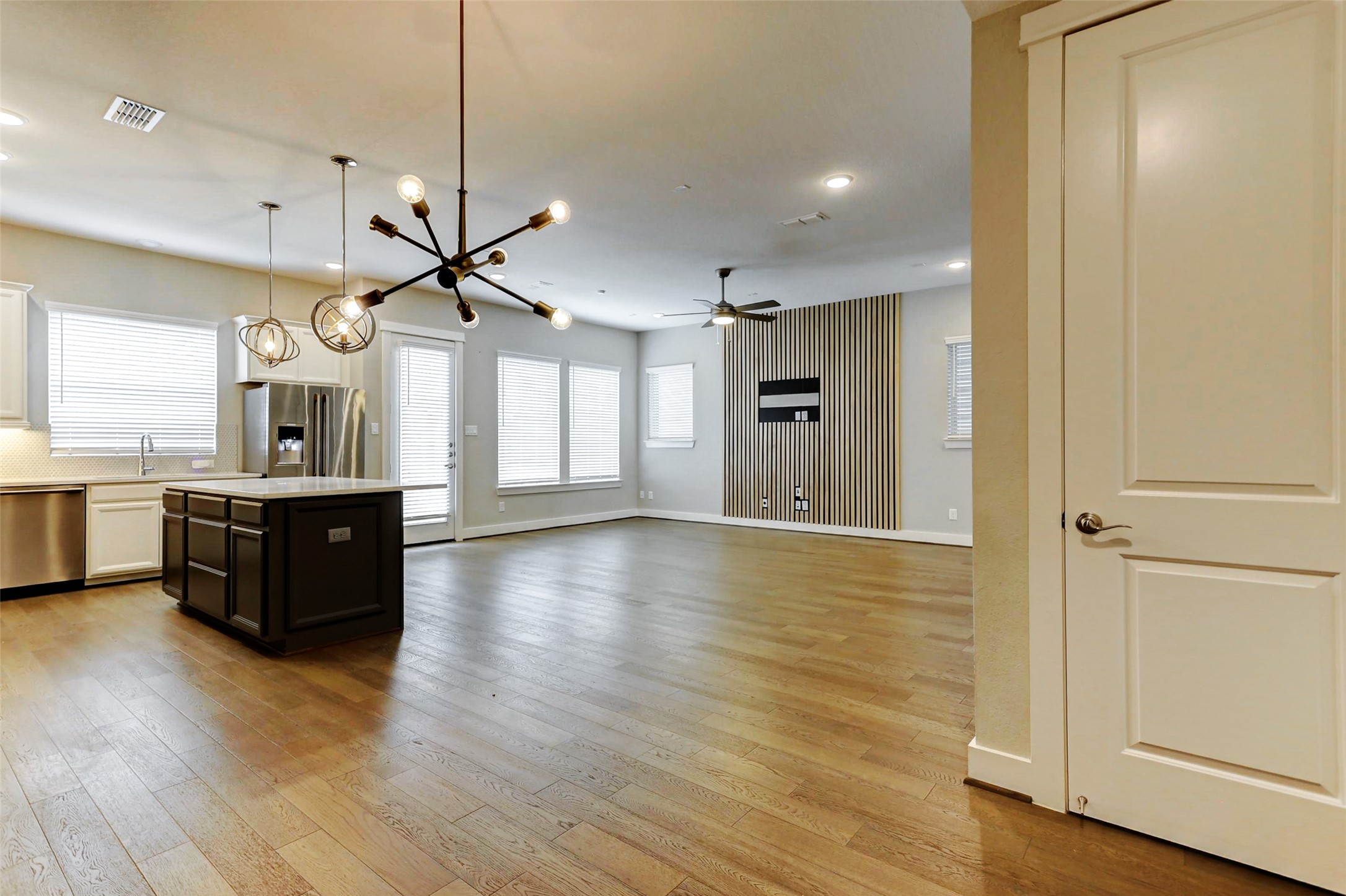 1519 Biondo Way , Houston, TX, 77008 | 54335138 | Realty Texas LLC
