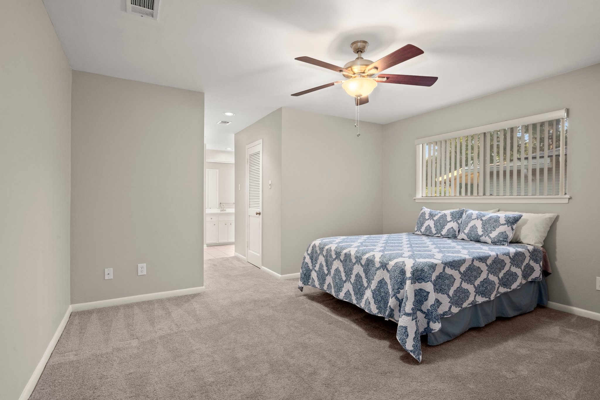 8 Champions Colony E , Houston, TX, 77069 | 52859302 | Realty Texas LLC