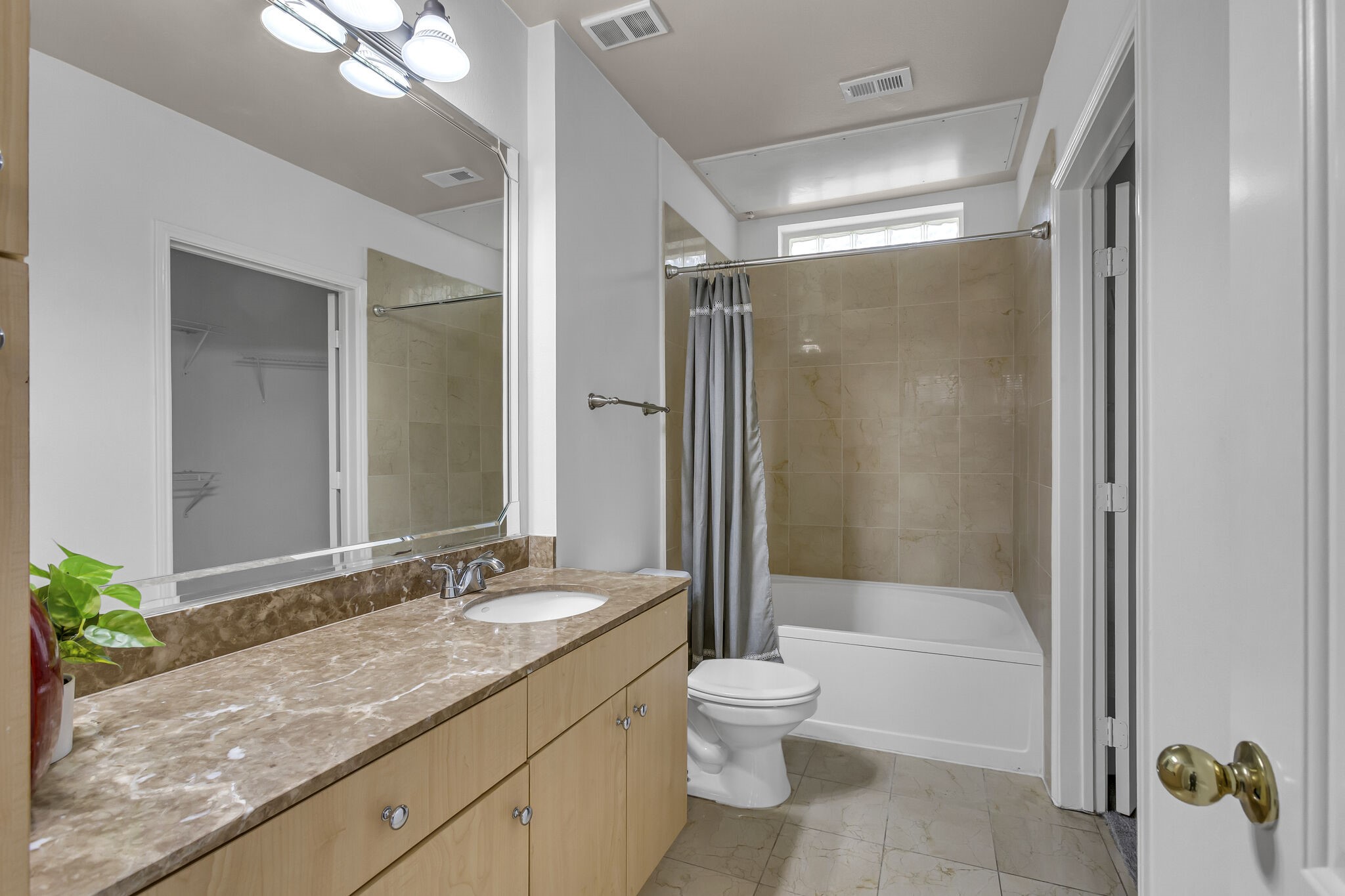 3225 Turtle Creek Boulevard 204, Dallas, TX, 75219 | 20962093 | Realty Texas LLC