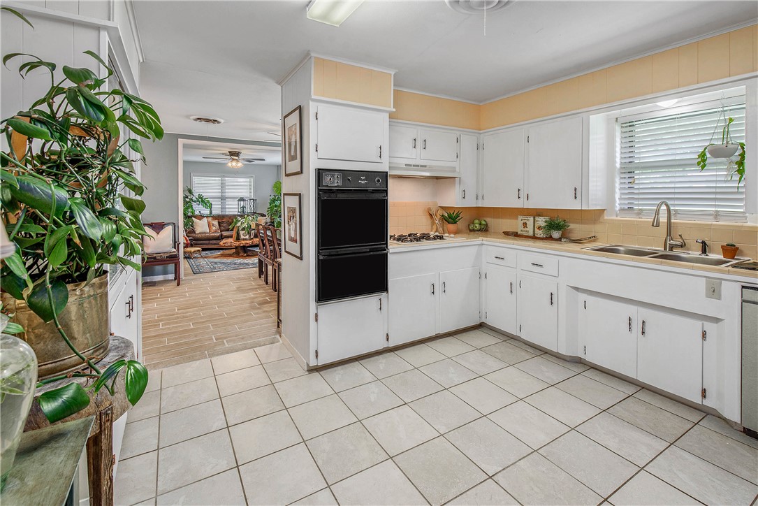 905 Jane Lane , Bryan, TX, 77802 | 25006527 | Realty Texas LLC