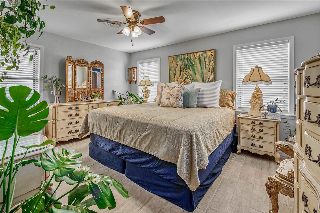 905 Jane Lane , Bryan, TX, 77802 | 25006527 | Realty Texas LLC