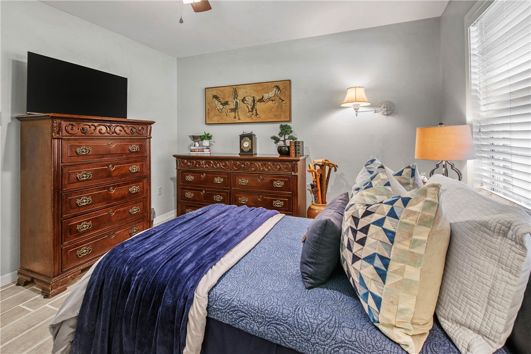 905 Jane Lane , Bryan, TX, 77802 | 25006527 | Realty Texas LLC