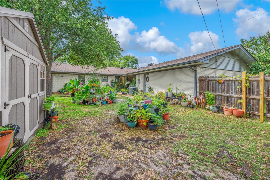 905 Jane Lane , Bryan, TX, 77802 | 25006527 | Realty Texas LLC