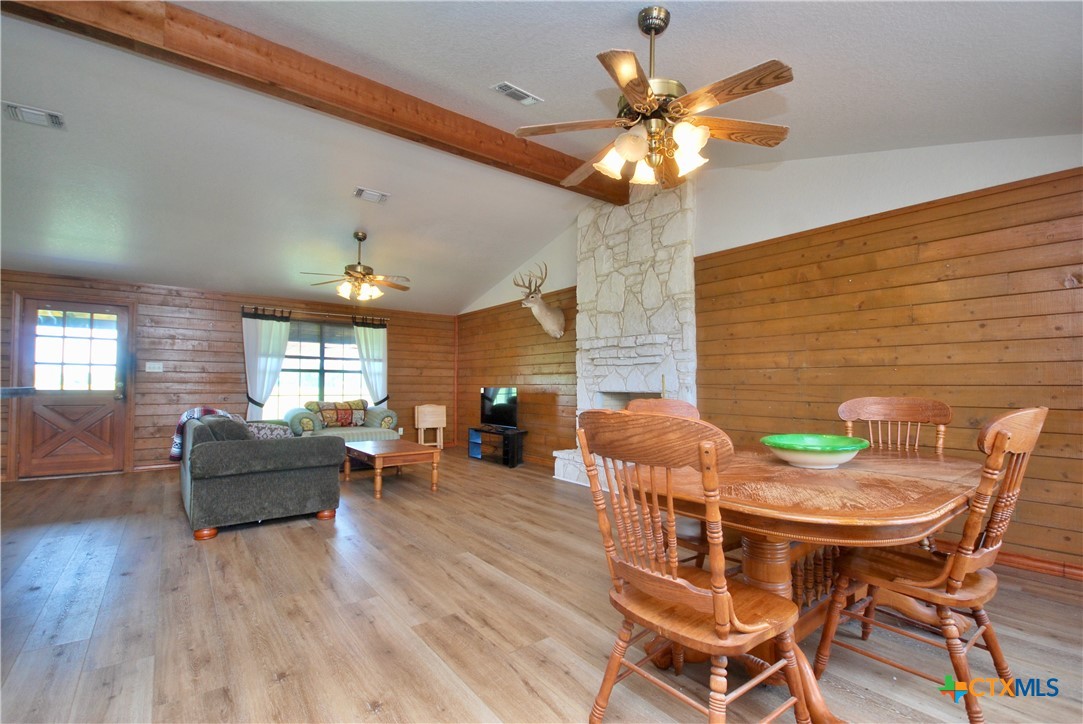 2725 Old Lehmann Road, Kingsbury, TX, 78638 | 582563 | Realty Texas LLC