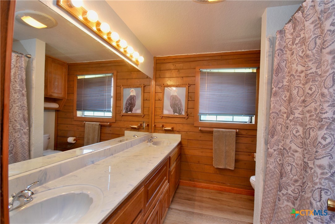 2725 Old Lehmann Road, Kingsbury, TX, 78638 | 582563 | Realty Texas LLC