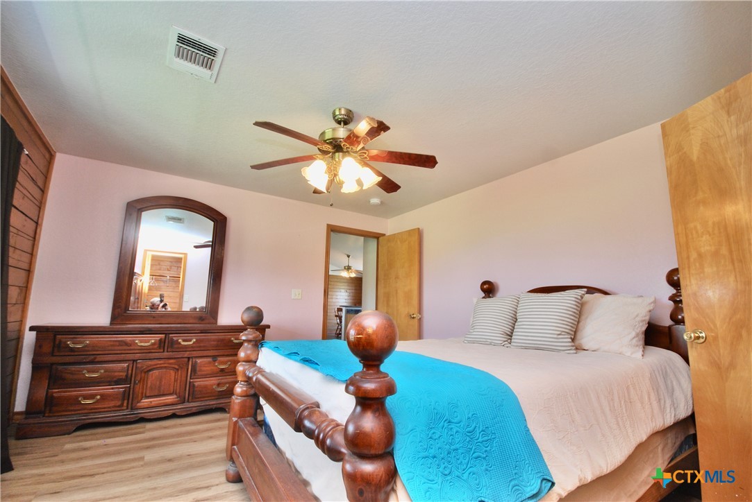 2725 Old Lehmann Road, Kingsbury, TX, 78638 | 582563 | Realty Texas LLC