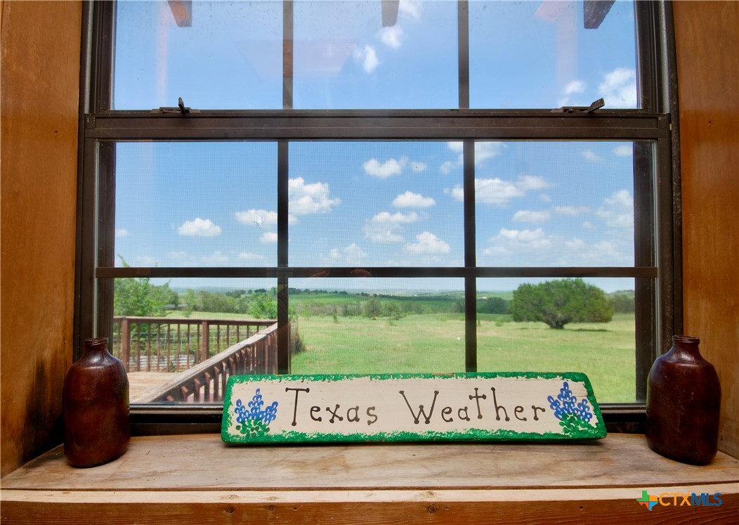 2725 Old Lehmann Road, Kingsbury, TX, 78638 | 582563 | Realty Texas LLC