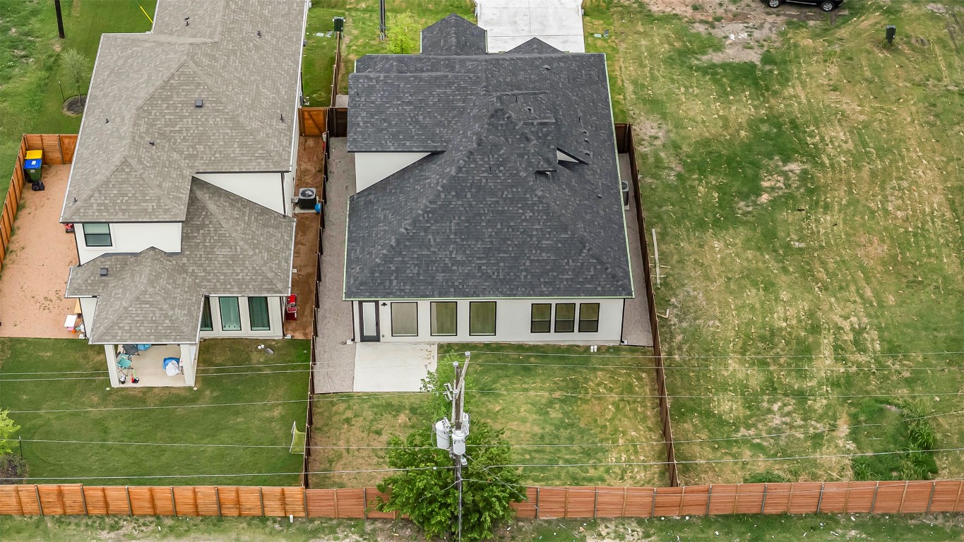 303 W Lane Avenue, Manor, TX, 78653 | 8245331 | Realty Texas LLC