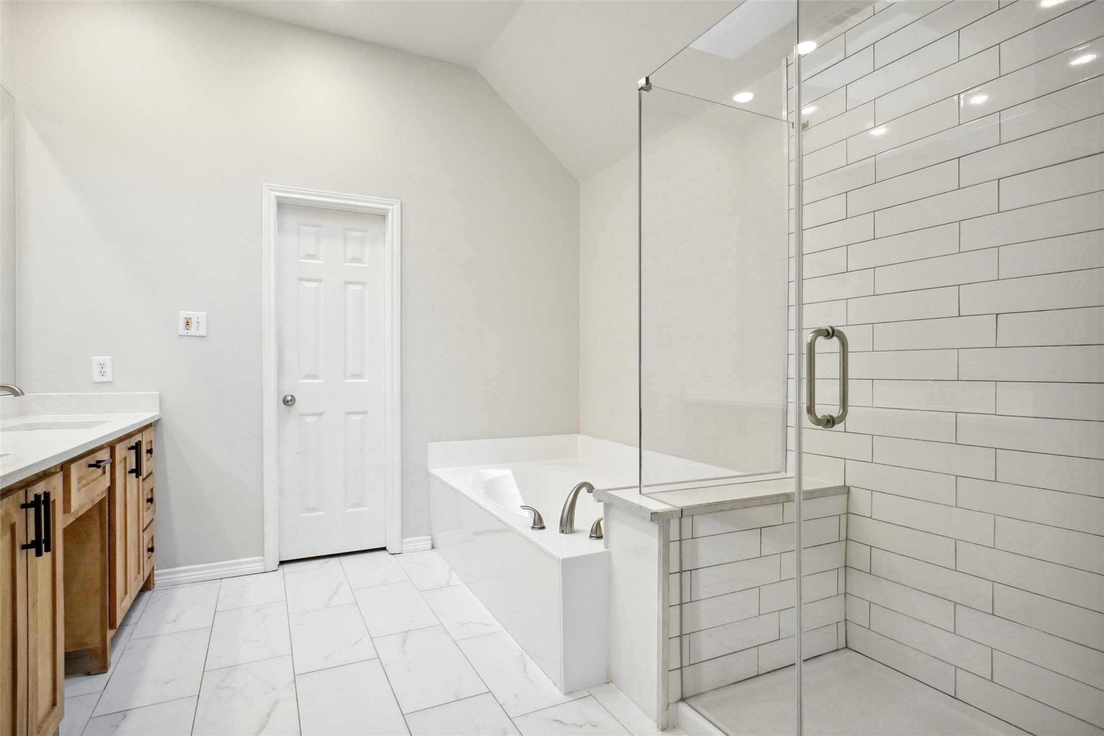 206 Arbor Park Drive , Euless, TX, 76039 | 20962758 | Realty Texas LLC