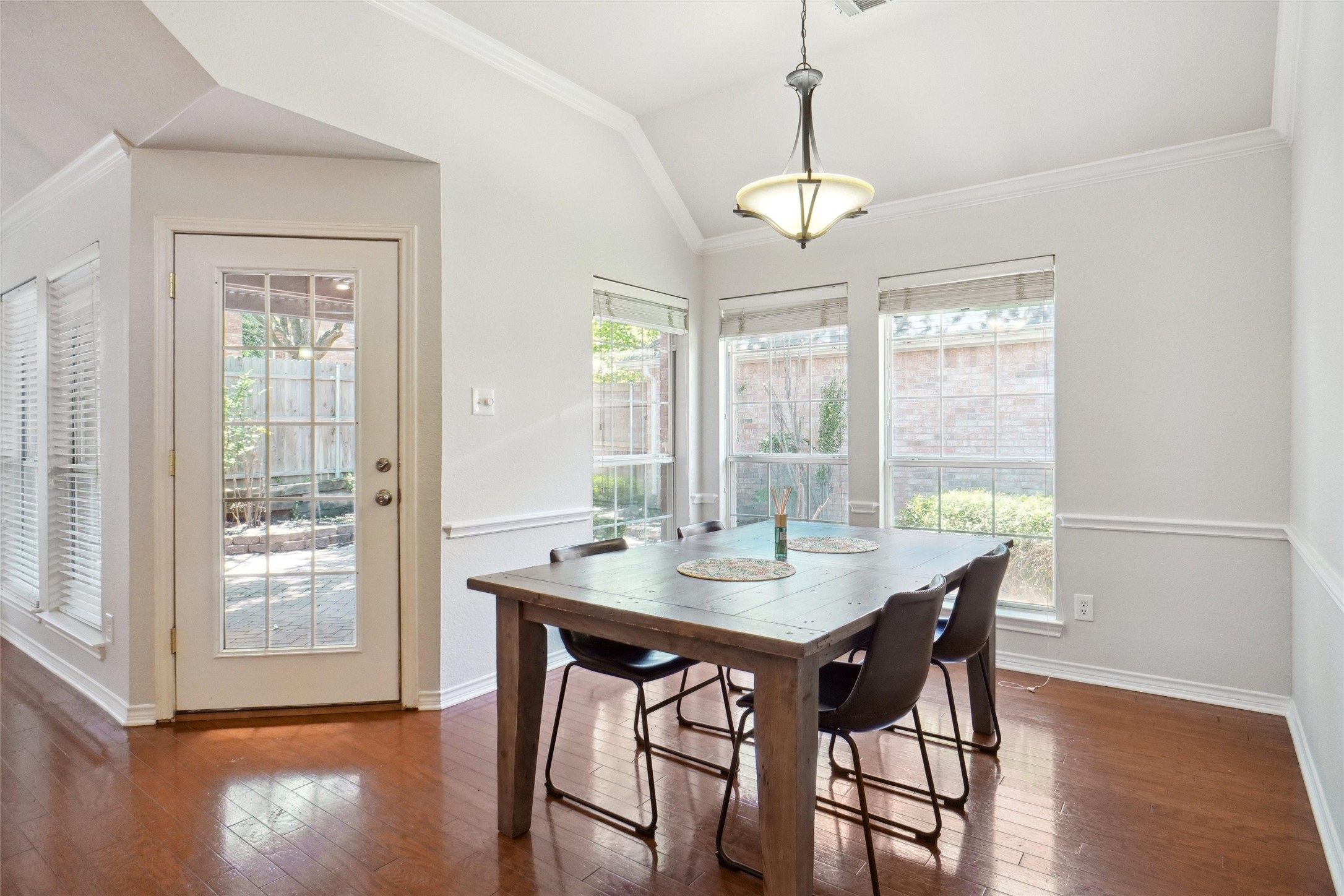 206 Arbor Park Drive , Euless, TX, 76039 | 20962758 | Realty Texas LLC