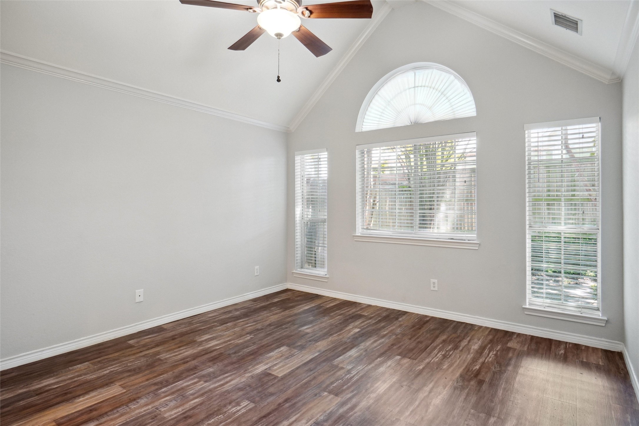 206 Arbor Park Drive , Euless, TX, 76039 | 20962758 | Realty Texas LLC