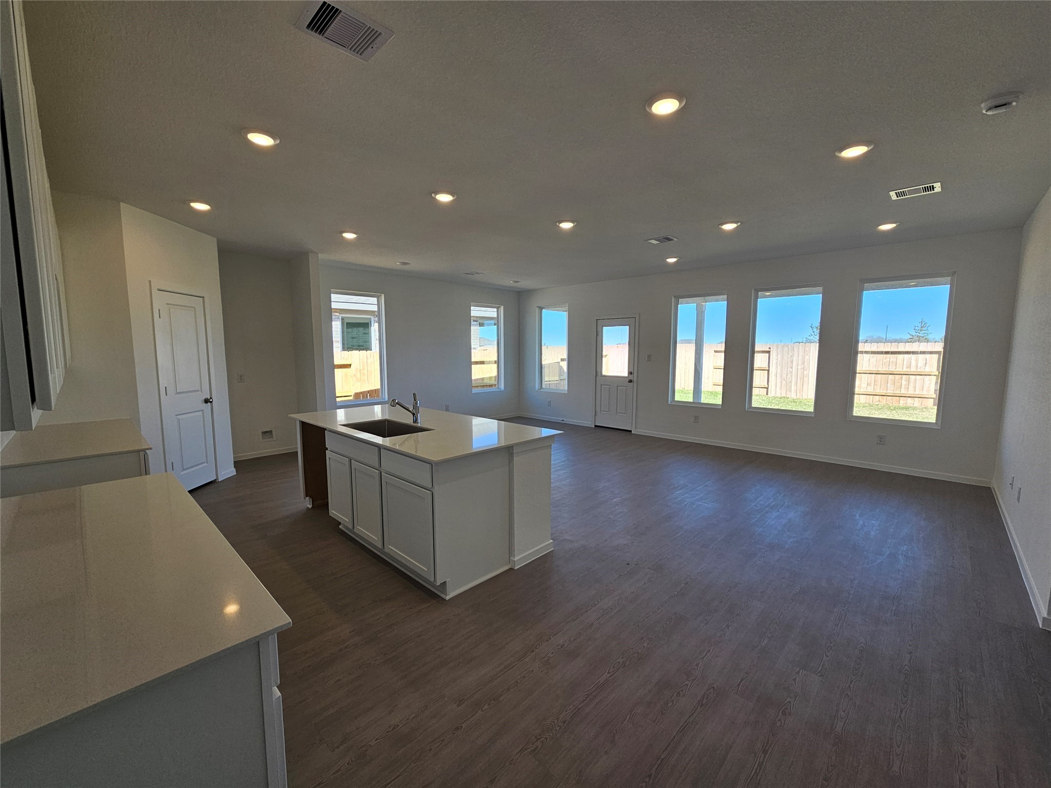 2002 Heather Ridge Way , Rosenberg, TX, 77471 | 27650027 | Realty Texas LLC