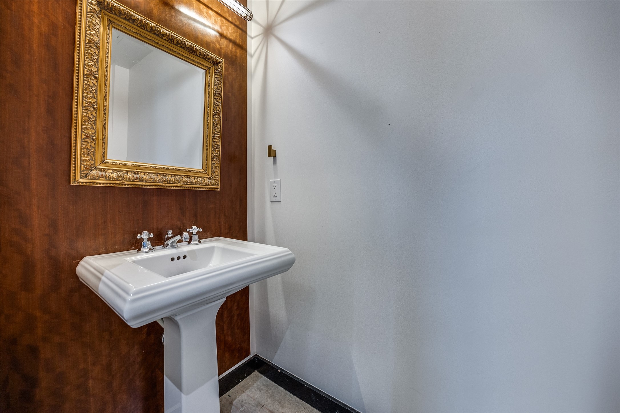 1038 Kings Highway 4 , Dallas, TX, 75208 | 20962654 | Realty Texas LLC