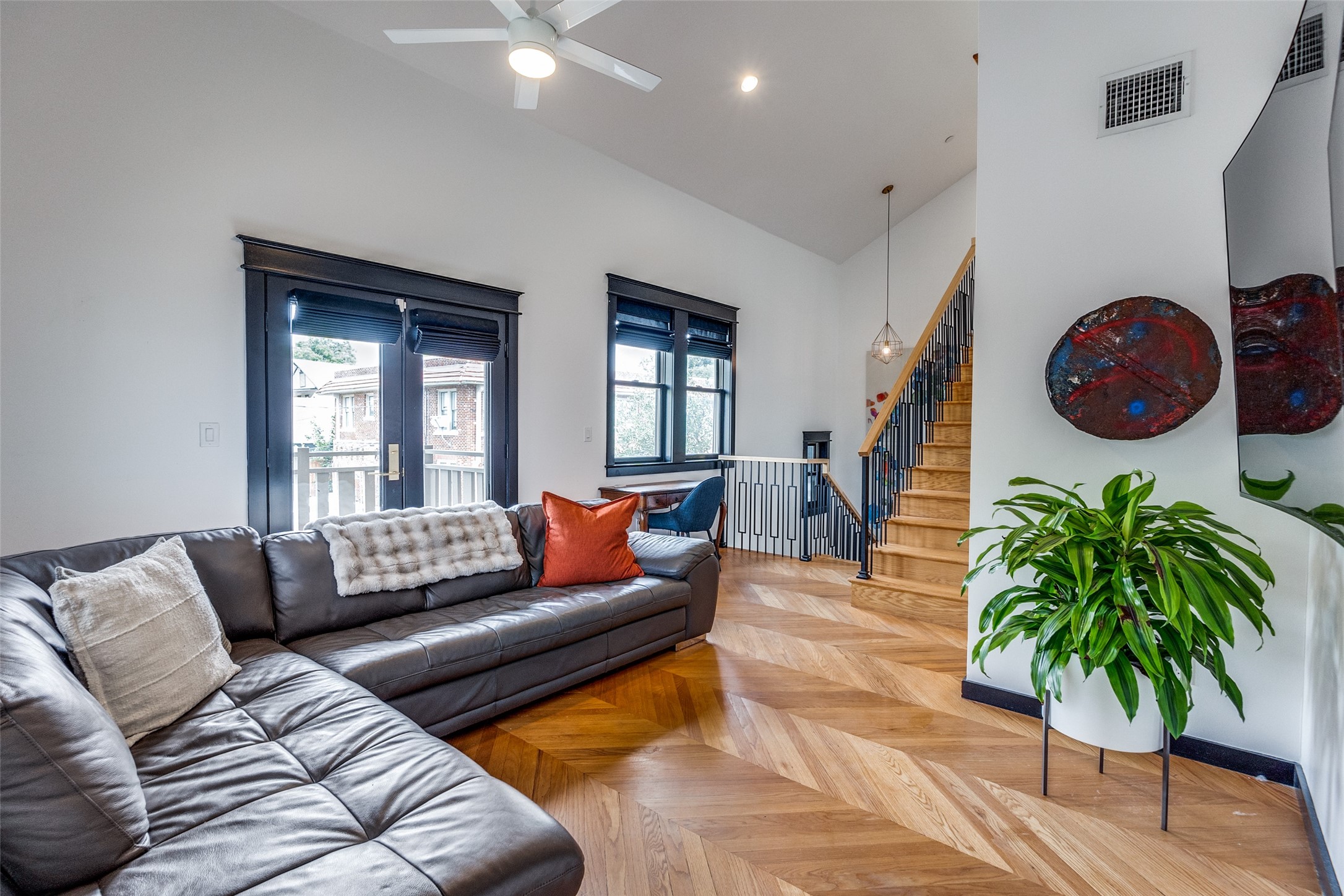 1038 Kings Highway 4 , Dallas, TX, 75208 | 20962654 | Realty Texas LLC