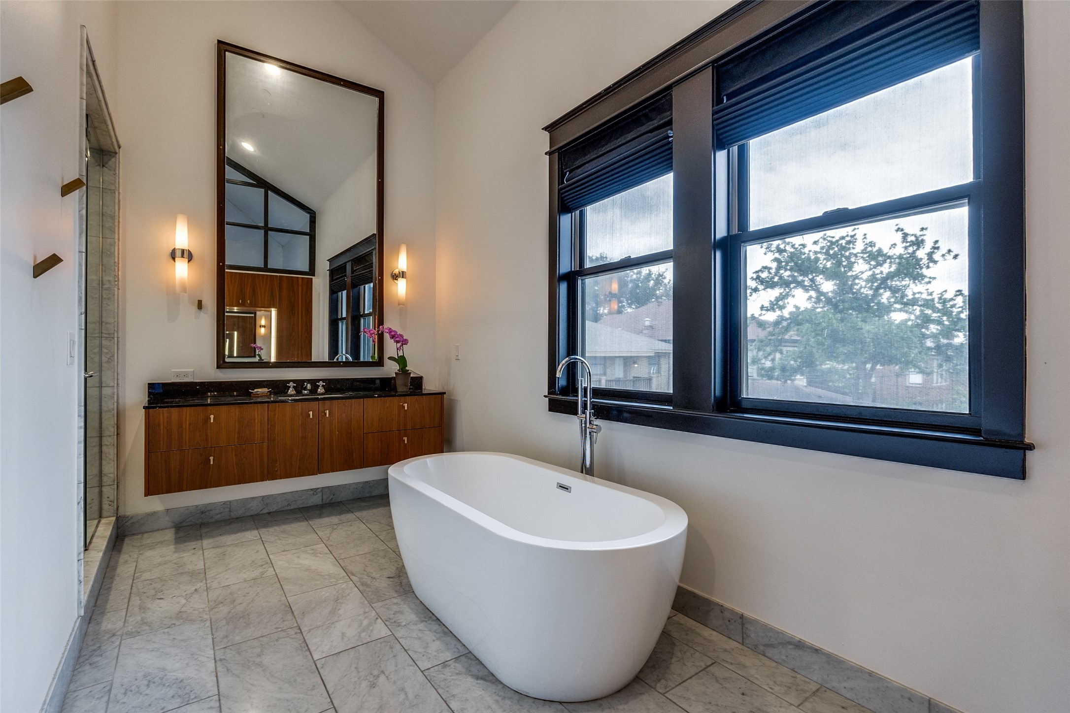 1038 Kings Highway 4 , Dallas, TX, 75208 | 20962654 | Realty Texas LLC