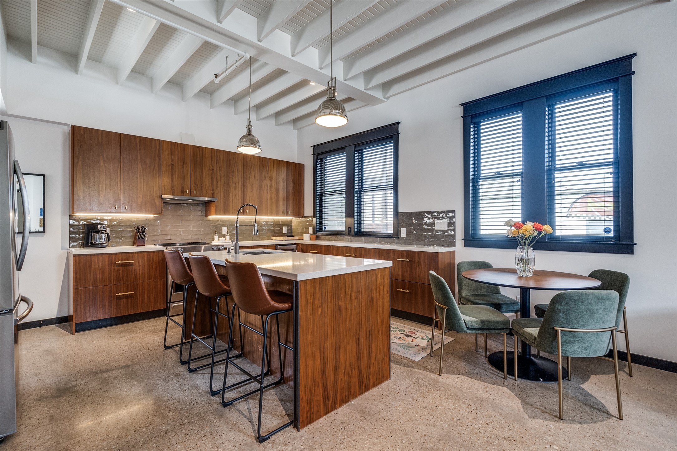 1038 Kings Highway 4 , Dallas, TX, 75208 | 20962654 | Realty Texas LLC