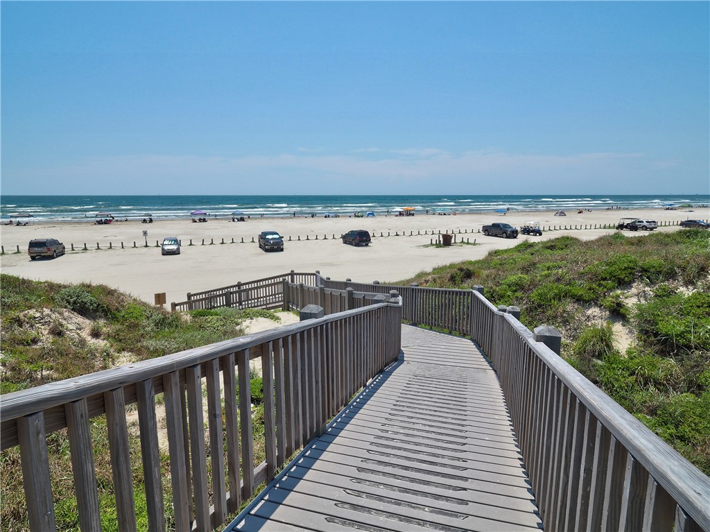 700 Island Retreat 37, Port Aransas, TX, 78373 | 459897 | Realty Texas LLC