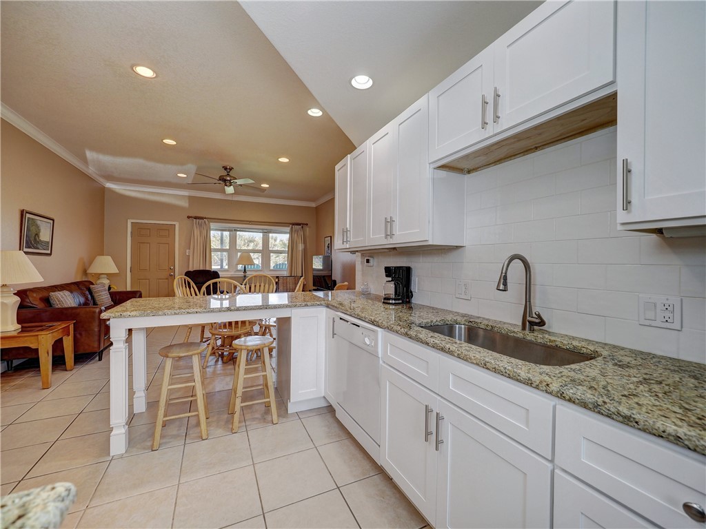 700 Island Retreat 37, Port Aransas, TX, 78373 | 459897 | Realty Texas LLC