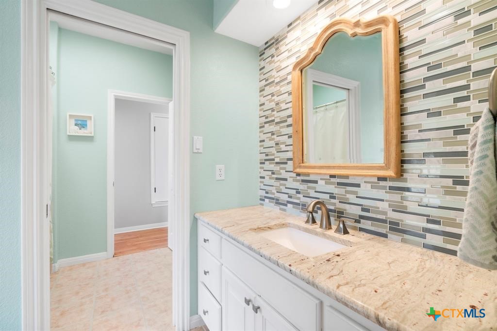 10306 Vance Circle Road, Jonestown, TX, 78645 | 582721 | Realty Texas LLC