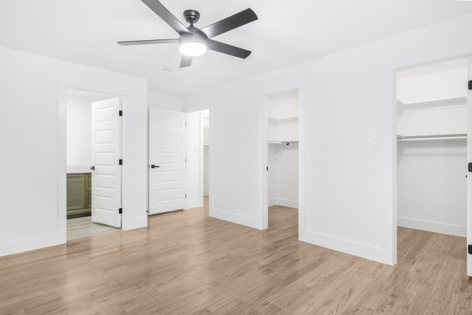 1122 Edwards Court S , Irving, TX, 75062 | 20963656 | Realty Texas LLC
